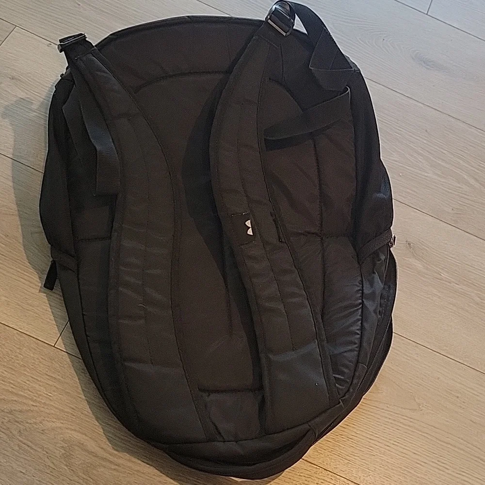 Under armor storm backpack black with gray interior